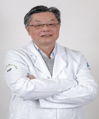 Dr. Adilson Hamaji